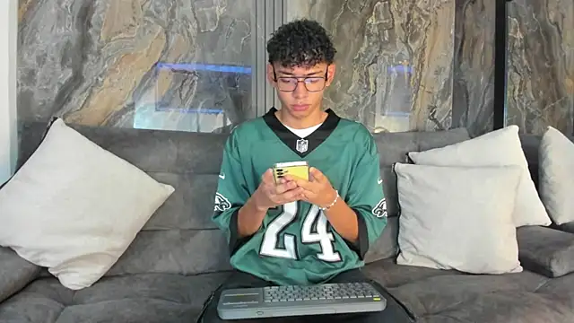 Snapshot of Daviid_laidd chatting on October 6, 2025, 7:25 pm Daviid laidd online show from October 6, 2025, 7:25 pm