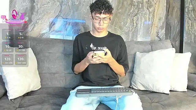 Snapshot of Daviid_laidd chatting on October 14, 2025, 7:58 pm Daviid laidd online show from October 14, 2025, 7:58 pm