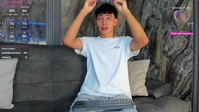 Snapshot of Daviid_laidd chatting on October 24, 2025, 8:13 am Daviid laidd online show from October 24, 2025, 8:13 am