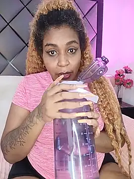 Snapshot of ELLA_KELLY chatting on July 16, 2026, 11:51 am ELLA KELLY online show from July 16, 2026, 11:51 am