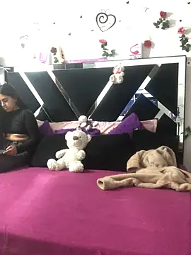 Snapshot of 1lovelygirls chatting on September 10, 2025, 12:04 pm 1lovelygirls online show from September 10, 2025, 12:04 pm