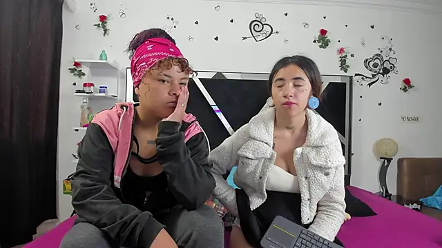 Snapshot of 1lovelygirls chatting on February 5, 2025, 11:55 am 1lovelygirls online show from February 5, 2025, 11:55 am