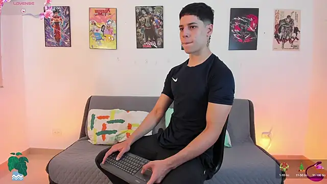 jonathanjoestar  online show from November 17, 2025, 9:41 pm