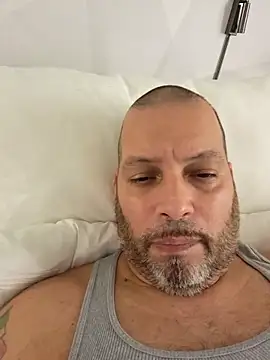 Just2much online show from November 27, 2025, 2:01 am