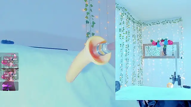 Snapshot of Tiffanny_Love_ chatting on September 21, 2025, 8:41 am Tiffanny Love  online show from September 21, 2025, 8:41 am