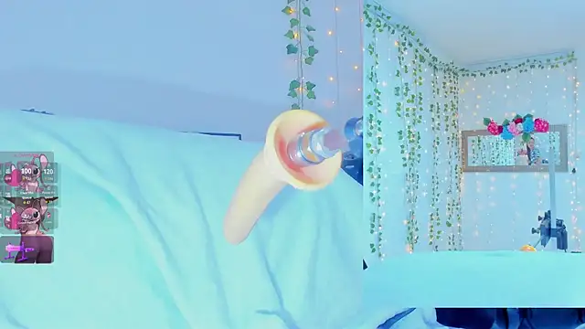 Snapshot of Tiffanny_Love_ chatting on September 26, 2025, 8:54 am Tiffanny Love  online show from September 26, 2025, 8:54 am