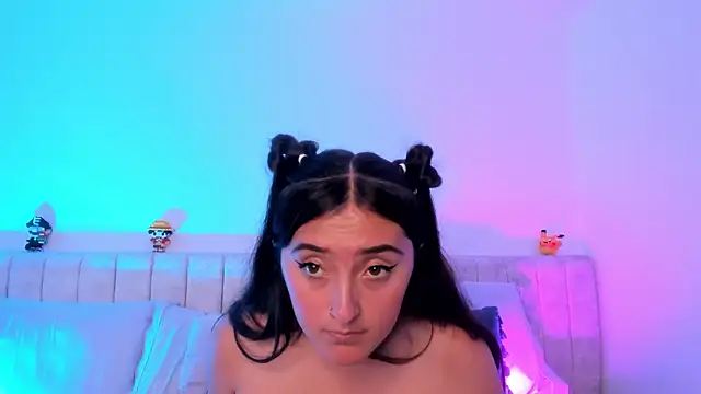 Kathia Morelli online show from March 6, 2025, 4:07 pm