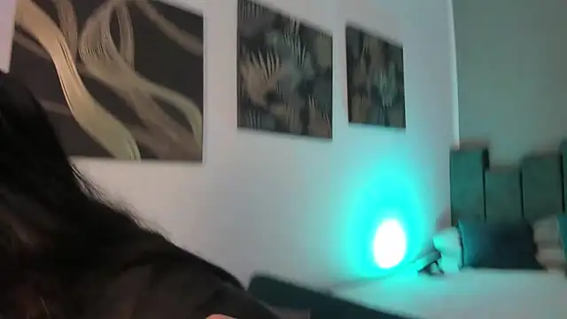 Snapshot of Kathia_Morelli chatting on October 2, 2025, 11:46 am Kathia Morelli online show from October 2, 2025, 11:46 am