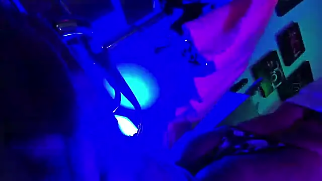 Snapshot of kuromi69 chatting on October 8, 2025, 4:47 am kuromi69 online show from October 8, 2025, 4:47 am