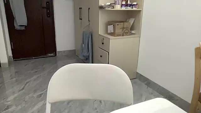 Louis Baby online show from April 11, 2026, 2:10 pm