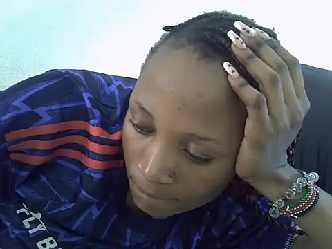 Snapshot of SpicyPetite chatting on October 20, 2025, 8:26 am SpicyPetite online show from October 20, 2025, 8:26 am