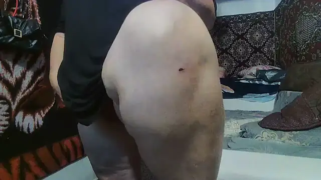 Snapshot of NataliiaRosa54 chatting on October 5, 2025, 5:36 pm NataliiaRosa54 online show from October 5, 2025, 5:36 pm