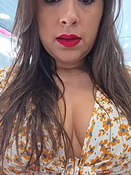 GatitaXD27 online show from November 22, 2025, 10:36 am