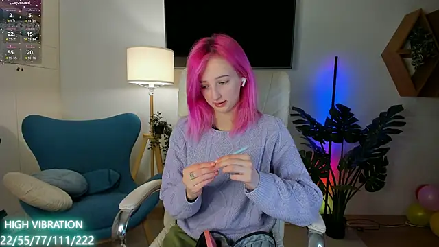 Snapshot of Selena_Lily chatting on March 20, 2025, 1:37 pm Selena Lily online show from March 20, 2025, 1:37 pm