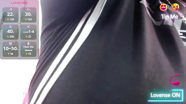 Snapshot of ozuna_sex chatting on October 21, 2025, 8:30 pm ozuna sex online show from October 21, 2025, 8:30 pm