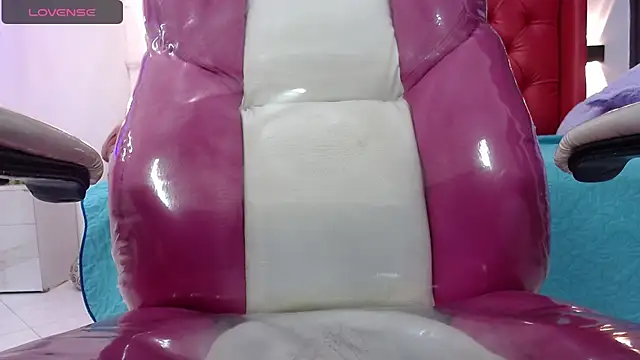ozuna sex online show from March 7, 2025, 7:16 pm