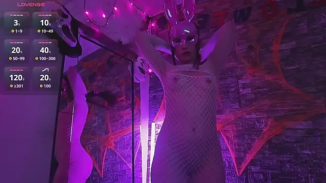 Snapshot of HotCouple_697 chatting on October 18, 2025, 2:35 am HotCouple 697 online show from October 18, 2025, 2:35 am