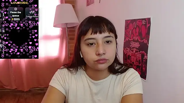 Snapshot of emitaa17228o chatting on March 8, 2025, 6:37 pm emitaa17228o online show from March 8, 2025, 6:37 pm