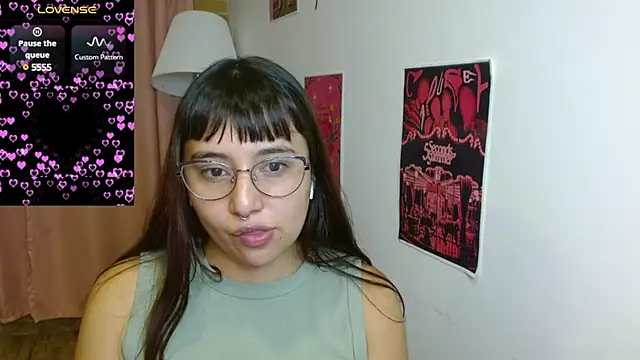 Snapshot of emitaa17228o chatting on March 18, 2025, 12:08 am emitaa17228o online show from March 18, 2025, 12:08 am