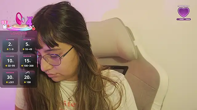 Snapshot of emitaa17228o chatting on October 2, 2025, 7:06 pm emitaa17228o online show from October 2, 2025, 7:06 pm