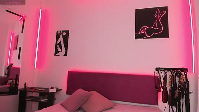 Little Naughtty online show from February 13, 2025, 3:14 pm