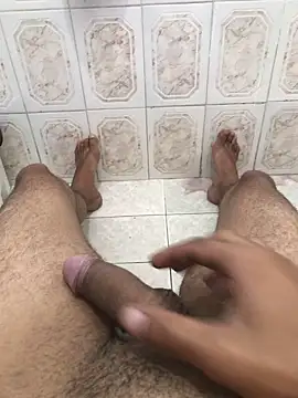 hoot07089 online show from March 6, 2025, 7:54 pm