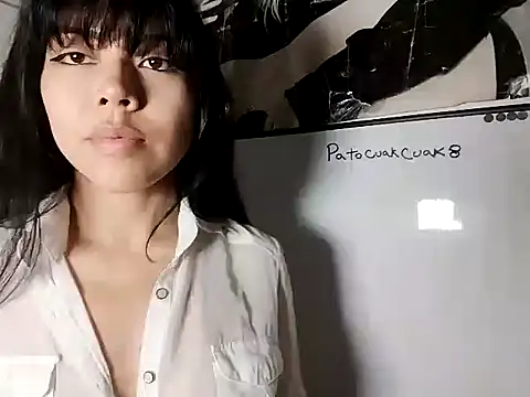 chinanochina online show from September 18, 2025, 3:20 am