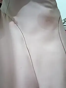    Erin    online show from November 17, 2025, 4:11 pm