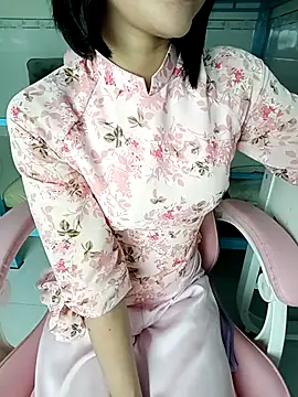    Erin    online show from September 11, 2025, 3:34 pm