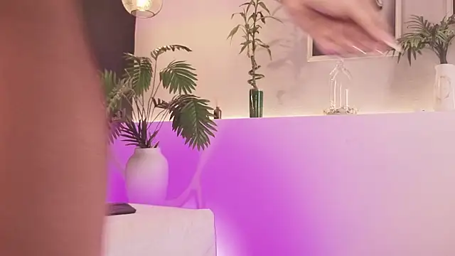 samanthaevanss1 online show from March 1, 2026, 1:16 am