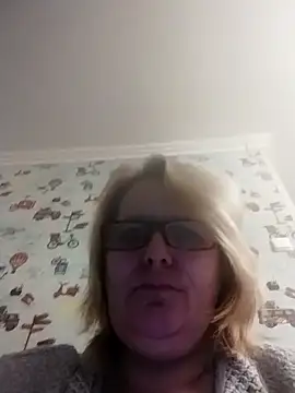 Snapshot of Forest-Lady chatting on October 20, 2025, 3:01 pm Forest-Lady online show from October 20, 2025, 3:01 pm