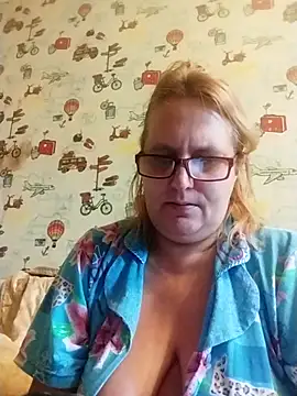 Snapshot of Forest-Lady chatting on October 2, 2025, 1:25 pm Forest-Lady online show from October 2, 2025, 1:25 pm