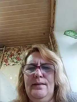 Snapshot of Forest-Lady chatting on November 16, 2025, 10:42 am Forest-Lady online show from November 16, 2025, 10:42 am