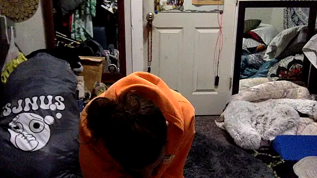 Snapshot of Robriguezxxx chatting on October 23, 2025, 3:38 am Robriguezxxx online show from October 23, 2025, 3:38 am