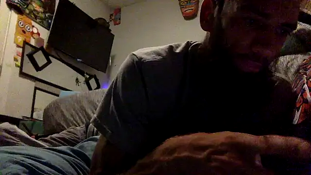 Snapshot of Robriguezxxx chatting on October 2, 2025, 3:32 am Robriguezxxx online show from October 2, 2025, 3:32 am