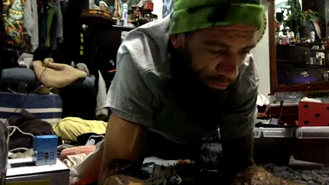 Snapshot of Robriguezxxx chatting on October 31, 2025, 5:04 am Robriguezxxx online show from October 31, 2025, 5:04 am