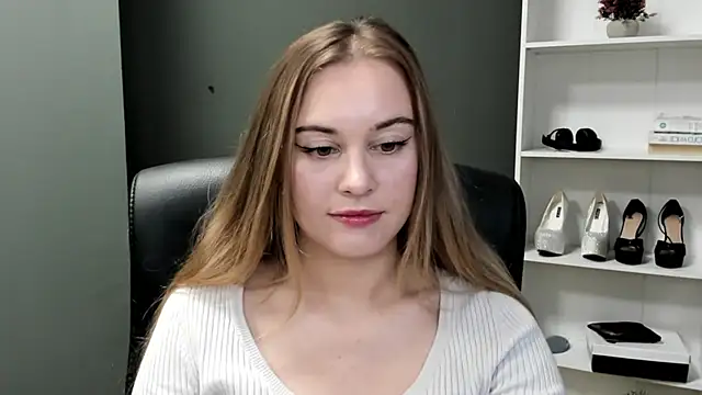 kitty valeria online show from March 29, 2026, 1:46 pm