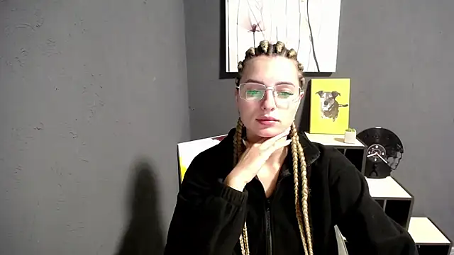 Snapshot of lady_olivia_ chatting on October 16, 2025, 2:03 pm lady olivia online show from October 16, 2025, 2:03 pm