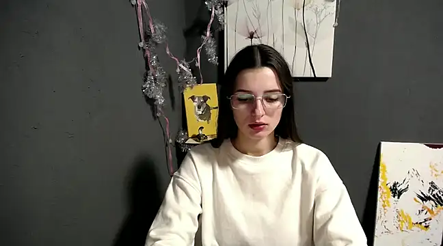 Snapshot of lady_olivia_ chatting on December 21, 2024, 1:32 pm lady olivia online show from December 21, 2024, 1:32 pm