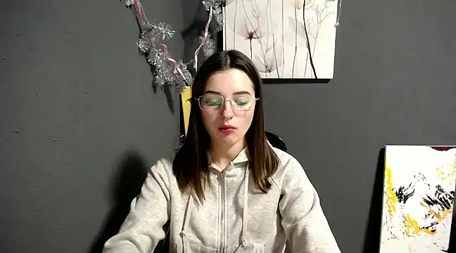 Snapshot of lady_olivia_ chatting on December 23, 2024, 1:13 pm lady olivia online show from December 23, 2024, 1:13 pm