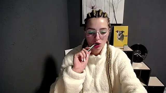 Snapshot of lady_olivia_ chatting on October 17, 2025, 2:52 pm lady olivia online show from October 17, 2025, 2:52 pm