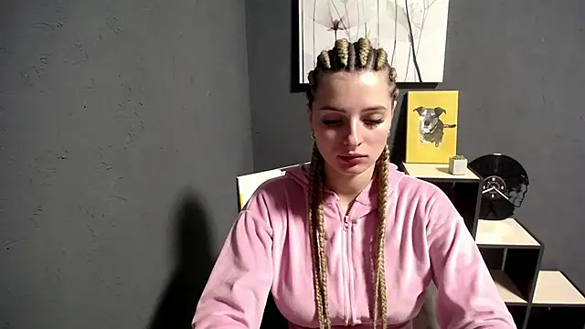 Snapshot of lady_olivia_ chatting on October 15, 2025, 3:53 pm lady olivia online show from October 15, 2025, 3:53 pm