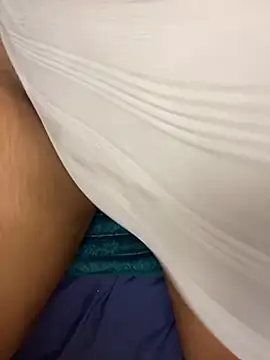 Queenboobs61 online show from June 27, 2026, 4:13 pm