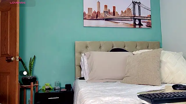 Snapshot of yanella_fire chatting on February 16, 2026, 8:51 pm yanella fire online show from February 16, 2026, 8:51 pm