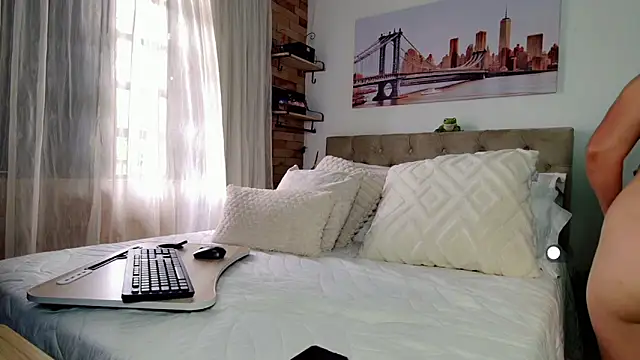 yanella fire online show from March 2, 2025, 3:08 pm