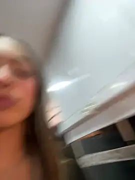 Snapshot of Victoria_Adams14 chatting on February 27, 2025, 12:56 pm Victoria Adams14 online show from February 27, 2025, 12:56 pm