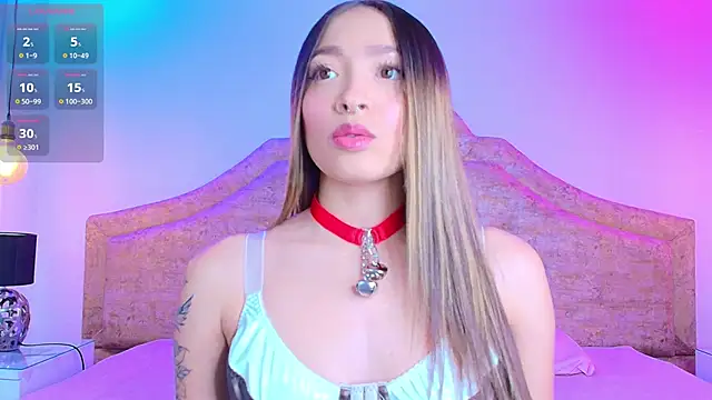 Snapshot of Victoria_Adams14 chatting on September 24, 2025, 4:08 am Victoria Adams14 online show from September 24, 2025, 4:08 am