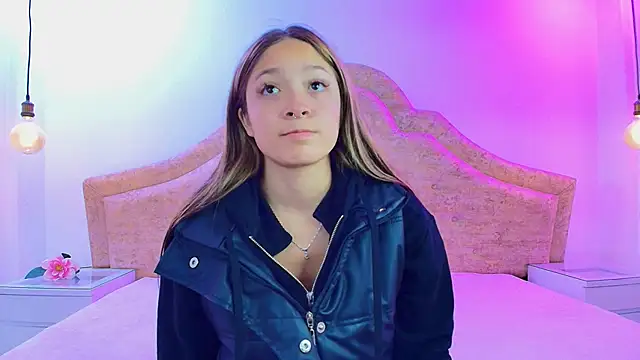 Snapshot of Victoria_Adams14 chatting on March 2, 2025, 12:47 pm Victoria Adams14 online show from March 2, 2025, 12:47 pm