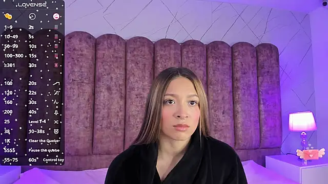 Snapshot of Victoria_Adams14 chatting on March 19, 2025, 2:46 pm Victoria Adams14 online show from March 19, 2025, 2:46 pm