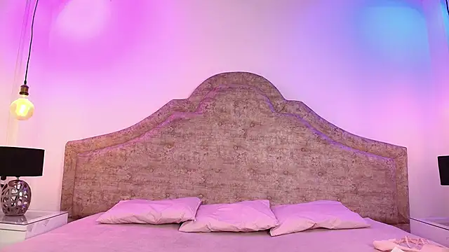 Snapshot of Victoria_Adams14 chatting on October 27, 2025, 3:40 am Victoria Adams14 online show from October 27, 2025, 3:40 am